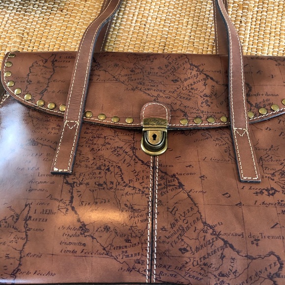 Patricia Nash handbag - Picture 7 of 7